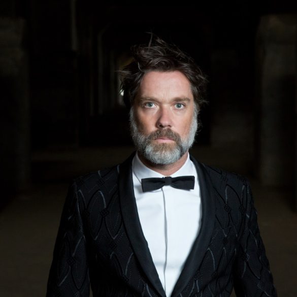 Rufus Wainwright credit V. Tony Hauser