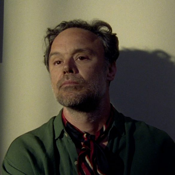 RODRIGO AMARANTE Clipe I Can´t Wait 1 credito Jackie Bao