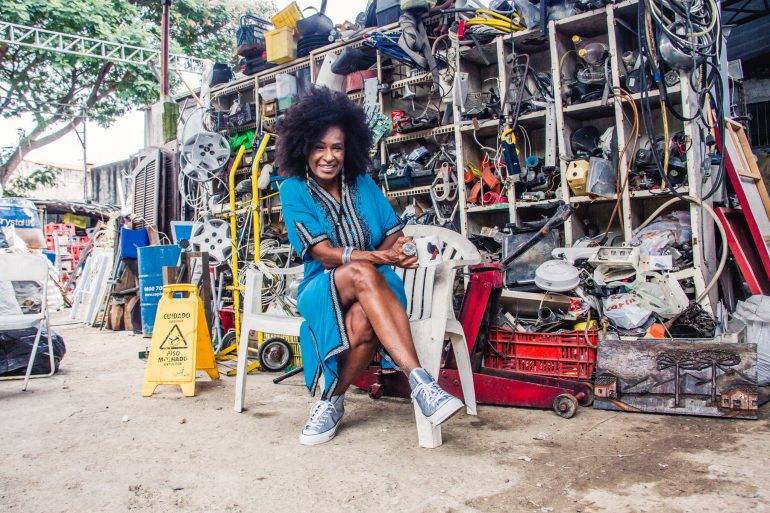 Izzy Gordon Registro de Junior Santos 3 Easy Resize.com