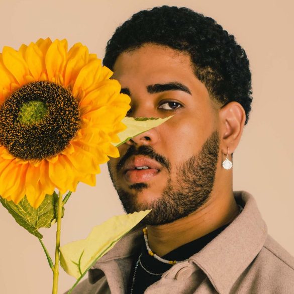 FOTO IVYSON TURNE GIRASSOL B scaled e1688403229936