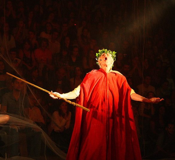 ze celso em bacantes foto renato mangolin