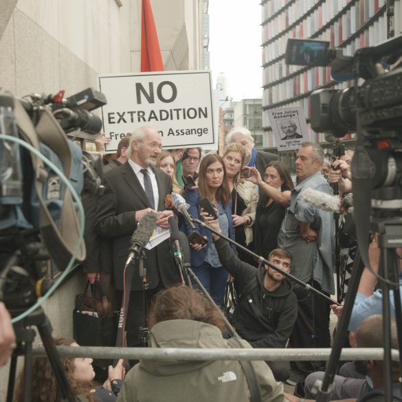 ITHAKA A LUTA DE ASSANGE 03