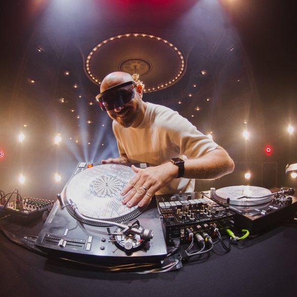 769023c9 fc7e 418a a791 d51aac2c0cf7