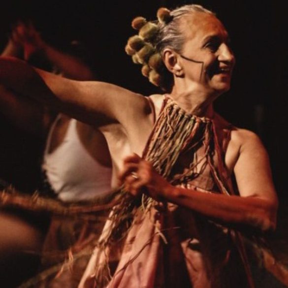 grupo totem debora oliveira