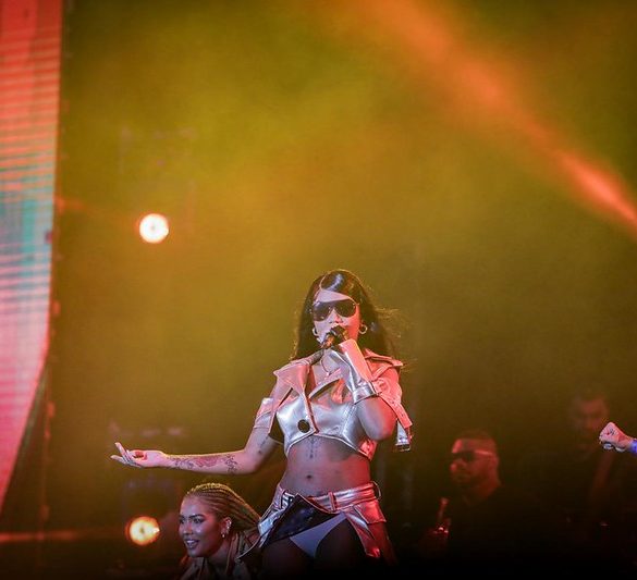 53520473766 f2a5bb755c c