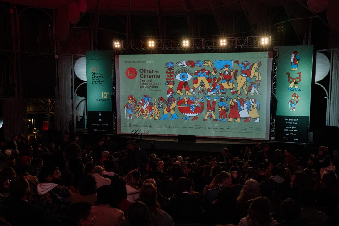 Abertura da ultima edicao do OLhar de Cinema ocorreu na Opera de Arame e reuniu cerca de 1500 pessoas Cred Walter Thoms