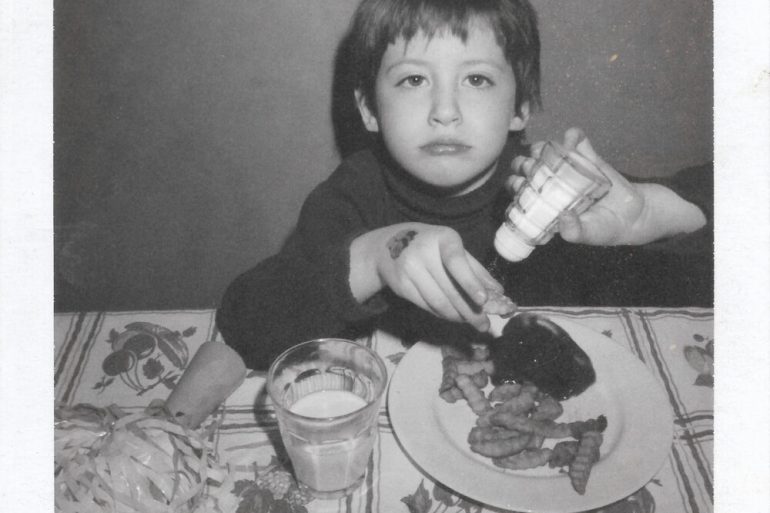 Frankie Cosmis – Different Talking 2025