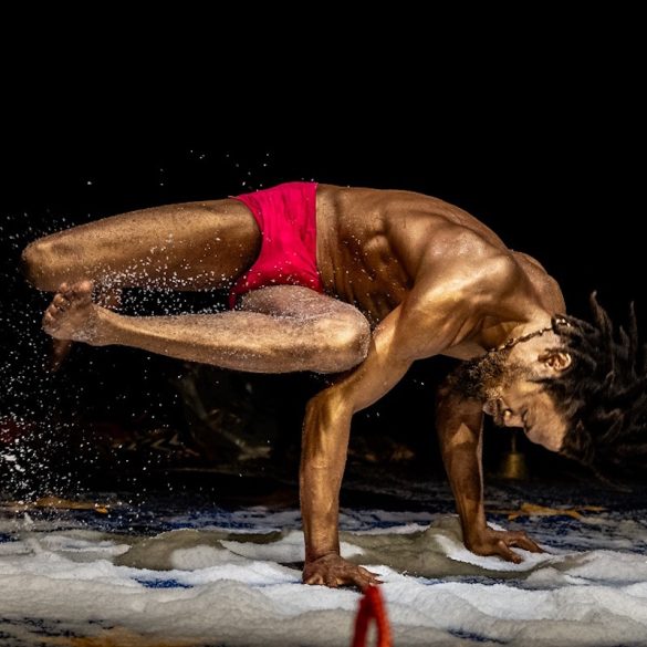 LOpera du Villageois de Zora Snake Camaroes. Foto Divulgacao