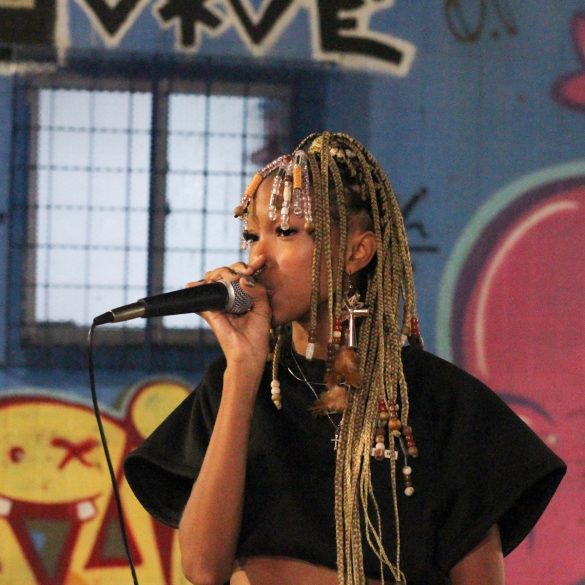 aaa4 Foto olhardemedus4 Poeta Dsan Fliperifa RODA DE FOGO 242