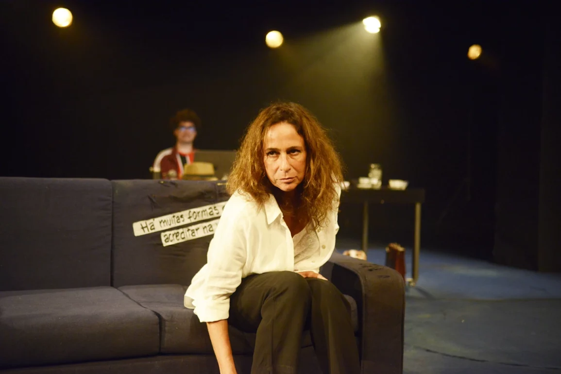 lady tempestade NanaMoraes24