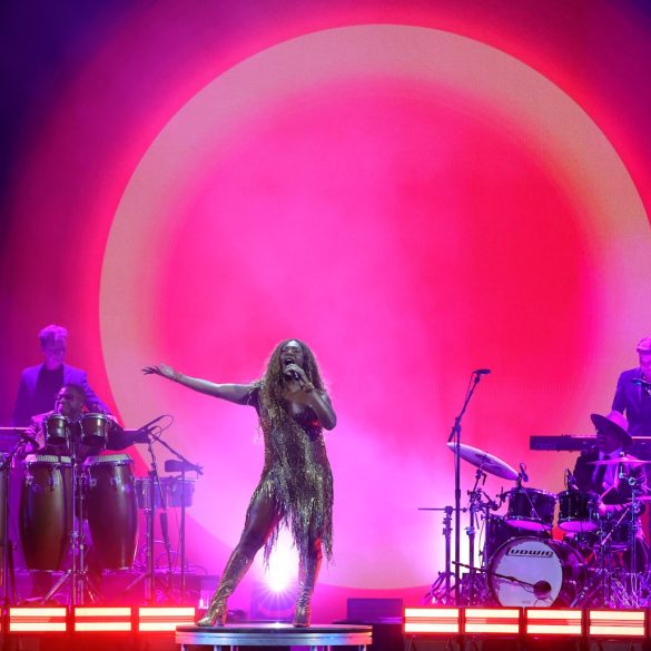 liniker Getty Images for The Latin Recording Academy 8