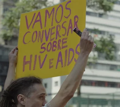filme deus tem aids fabio leal gustavo vinagre